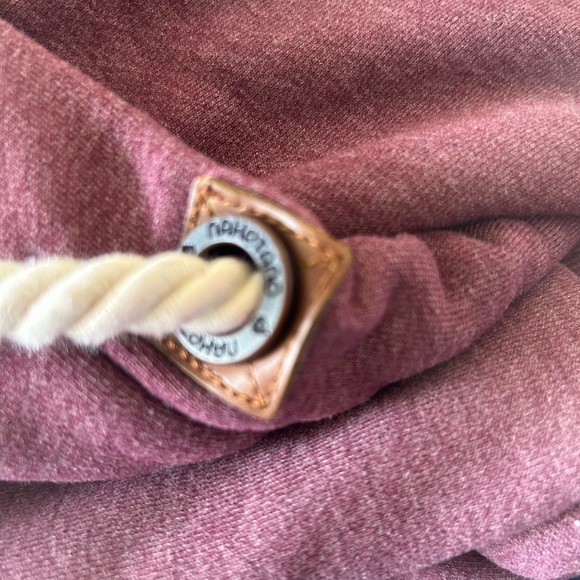 “SOLD” FREE SHORTS/ NAKETONA BRAVE NEW WORD  HOODIE - Picture 10 of 10